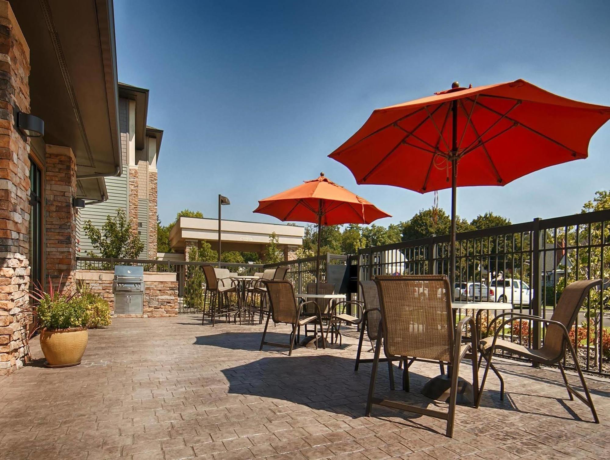 Best Western Plus Dayton Exterior photo